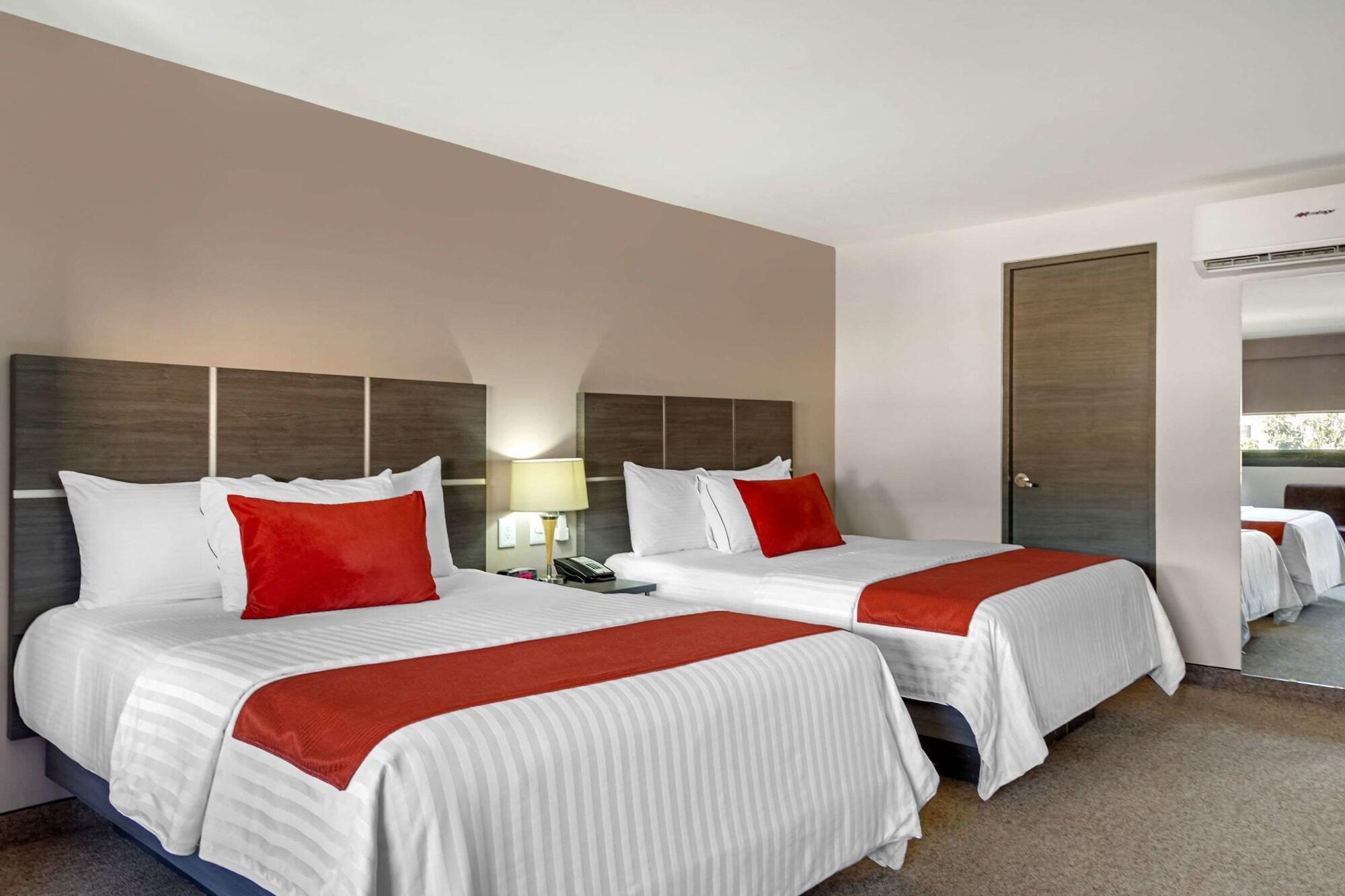 Hotel Bewow Queretaro Luaran gambar