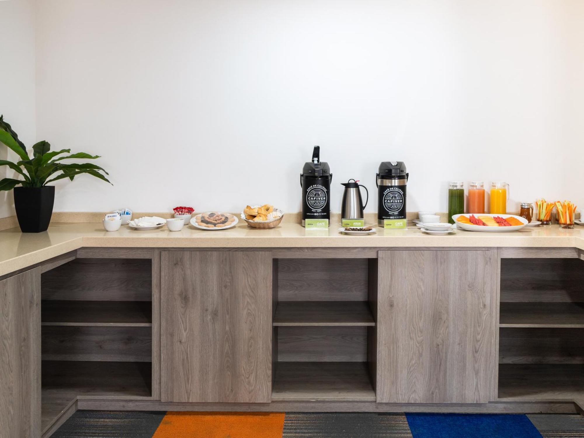 Hotel Bewow Queretaro Luaran gambar